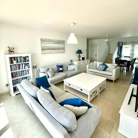 Villa Sea Front *